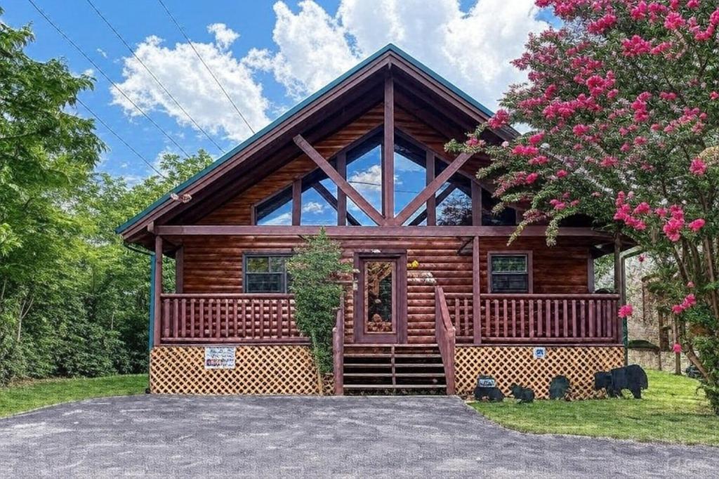 Always Kiss Me Goodnight- Hot Tub, You Get 1089 Of Free Area Attraction Tickets For Each Paid Day! Pigeon Forge Bagian luar foto